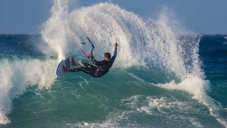 Where Are the Best Kitesurfing Spots in Cabarete, Dominican Republic?